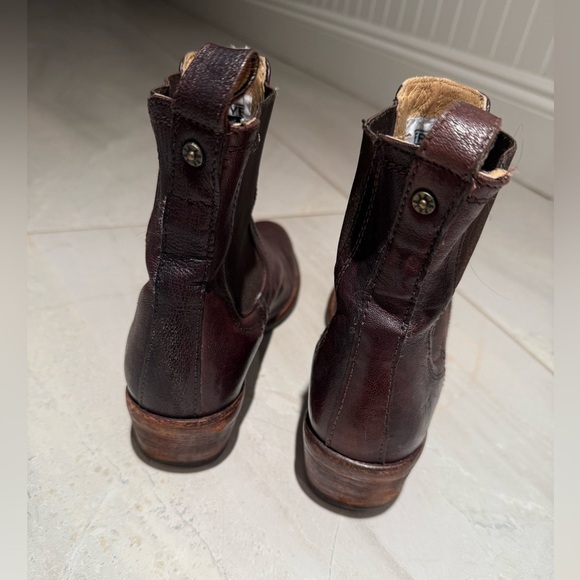 FRYE Carson Chelsea Ankle Boot Dark Brown Size 7.5 - Picture 2 of 7